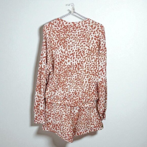 n:Philanthropy GG Soledad Sweatshirt & Shorts Set Camel Animal Smudge - Picture 9 of 11